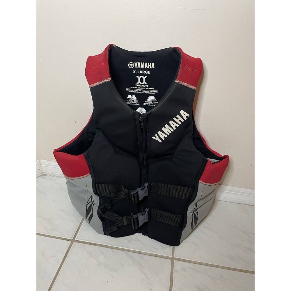 Yamaha Neoprene Men’s PFD Life Vest Jacket XL Red Black Gray Chest 45-49”